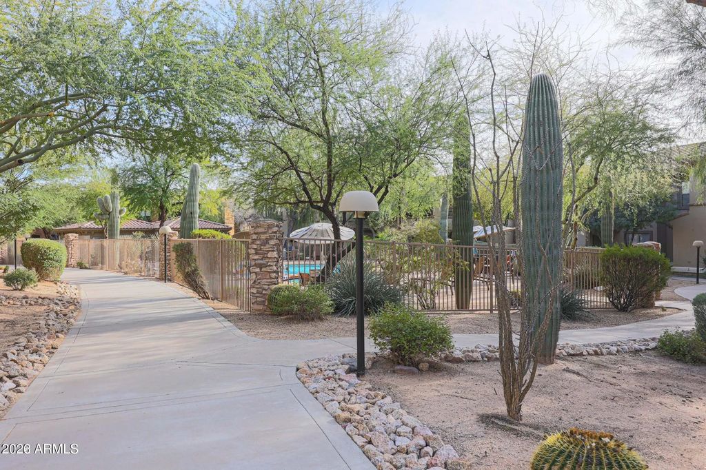 19700 N 76th Street (unit 1122), Scottsdale