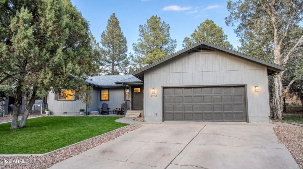 1251 N 41st Circle, Show Low