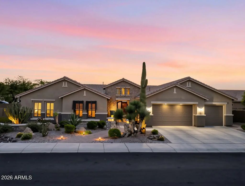 38804 N Courage Court, Anthem