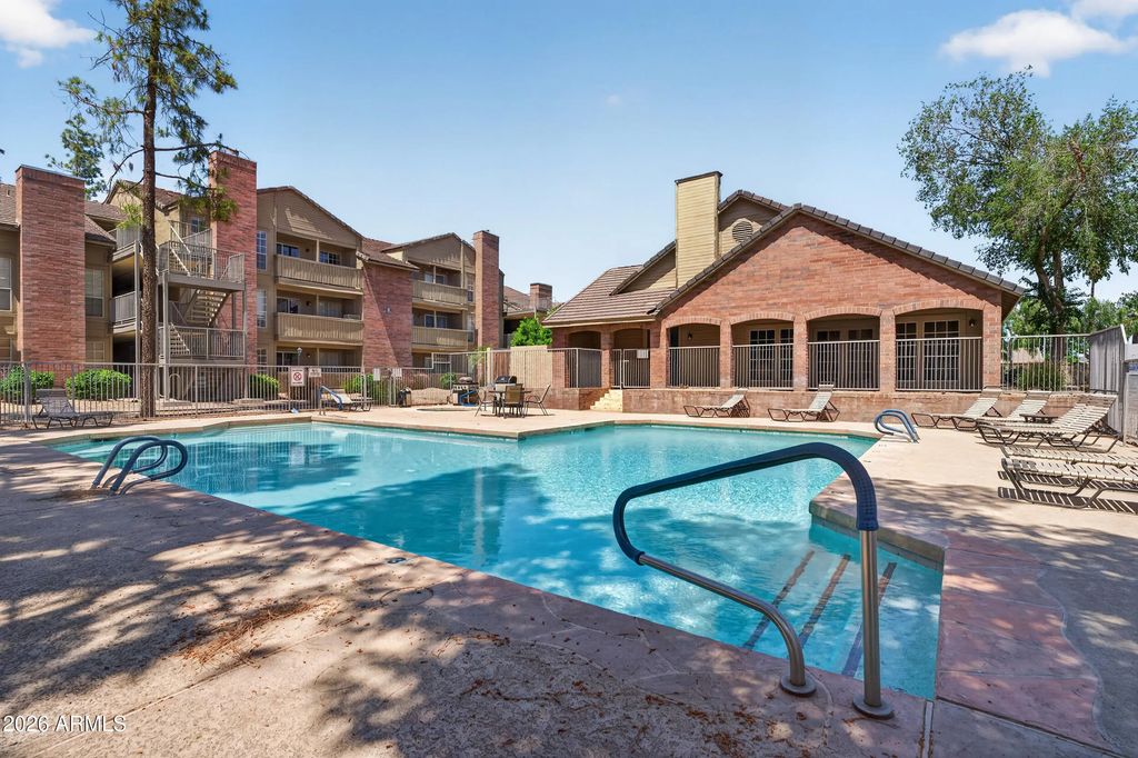 200 E Southern Avenue E (unit 303), Tempe