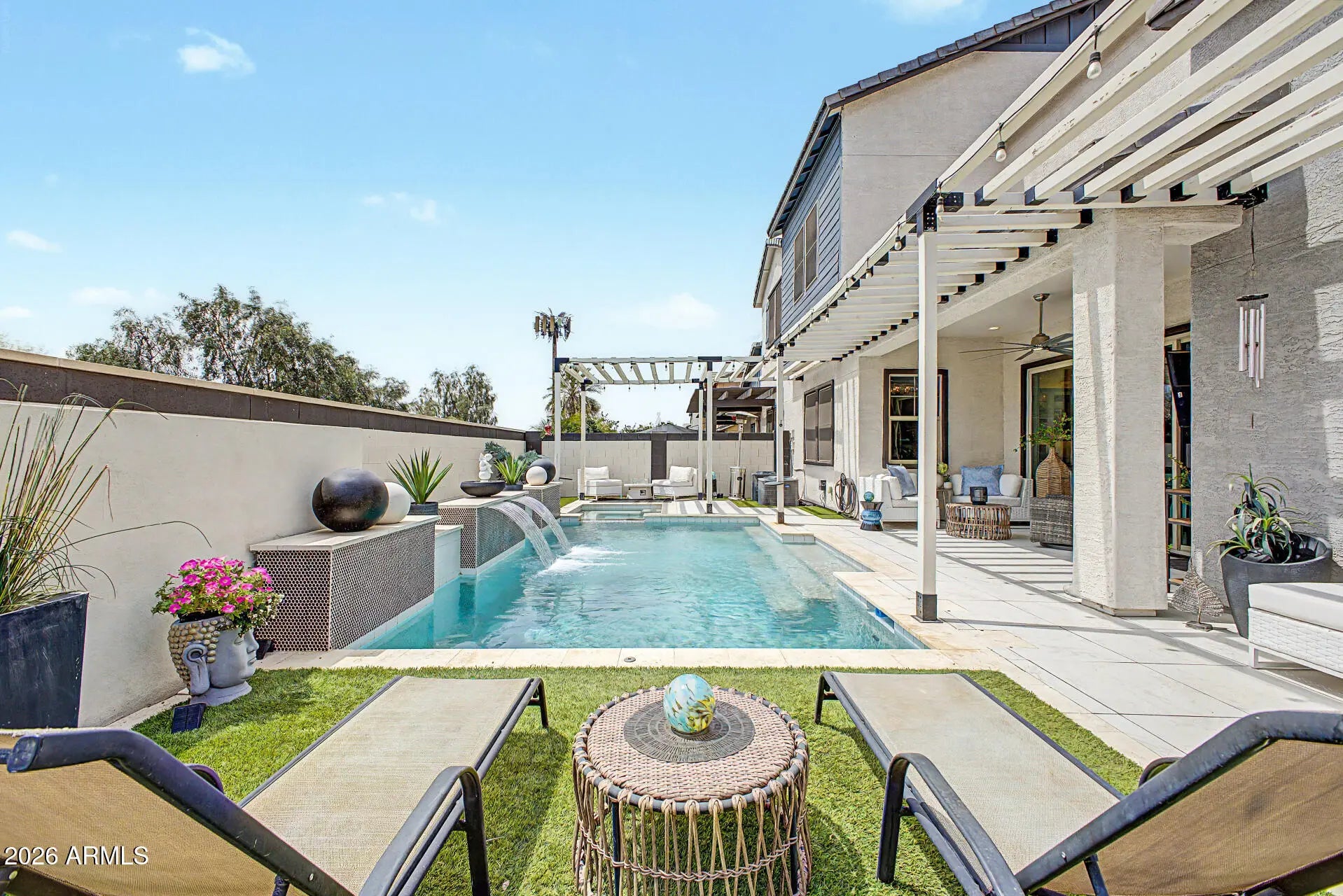 Photo of Listing #7011047