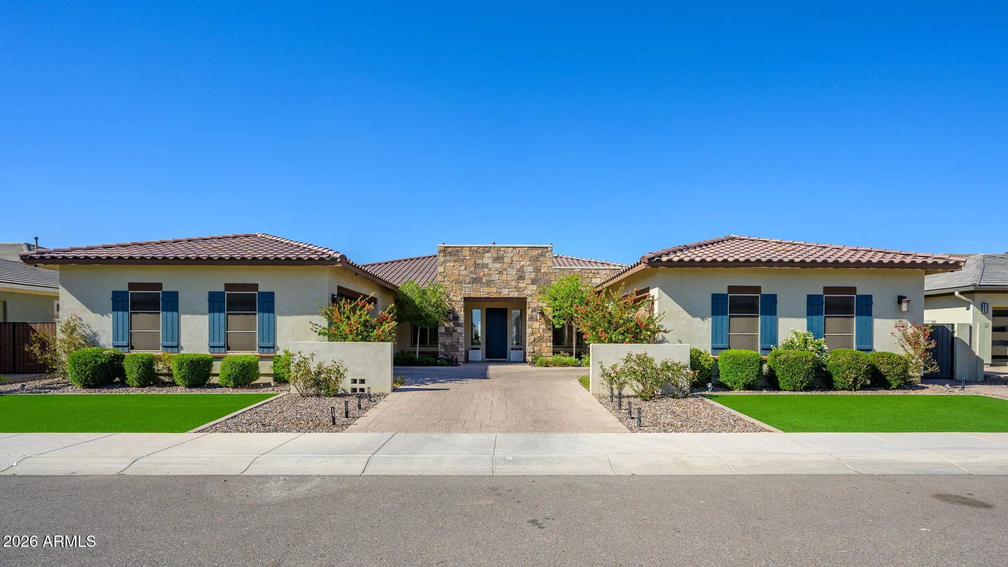 Photo of Listing #7011827