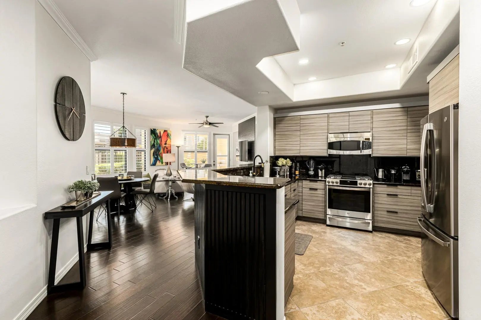 Photo of Listing #7011704