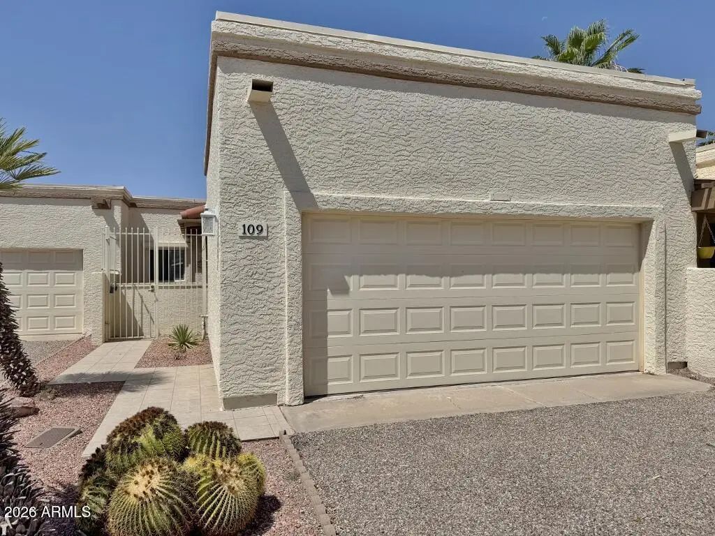 8815 W Avenida De Amigos Circle (unit 109), Arizona City
