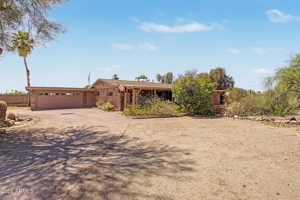 6526 E Holly Drive, Mesa