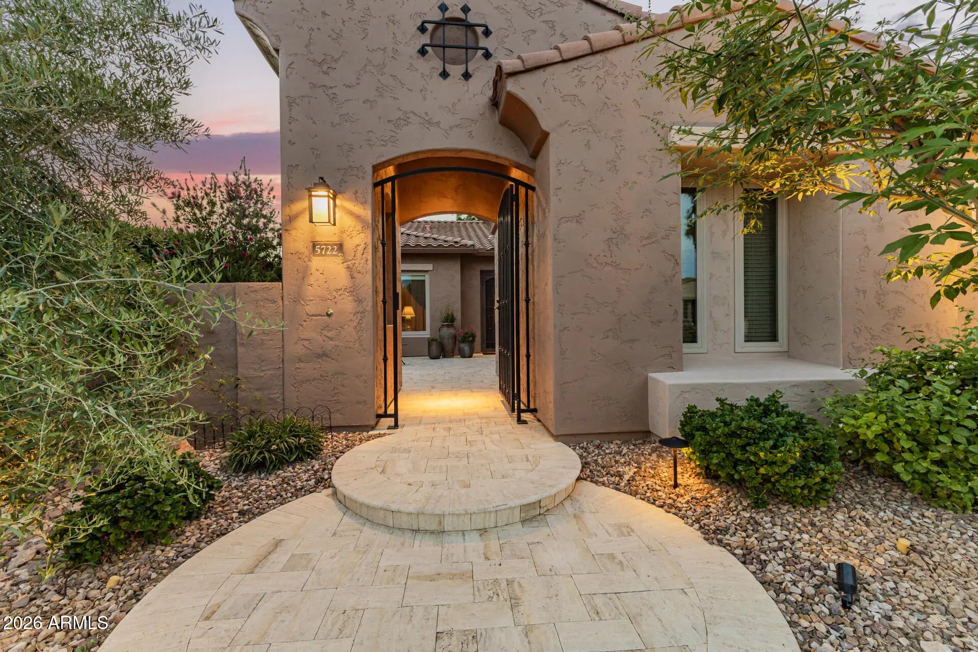 Photo of Listing #7013458