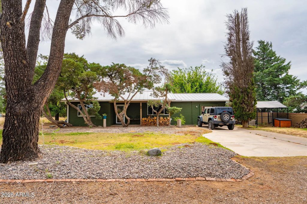 3355 S Owl Slick Road, Cornville