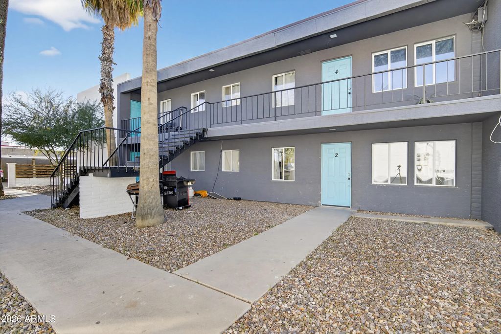2925 N 38th Street, Phoenix