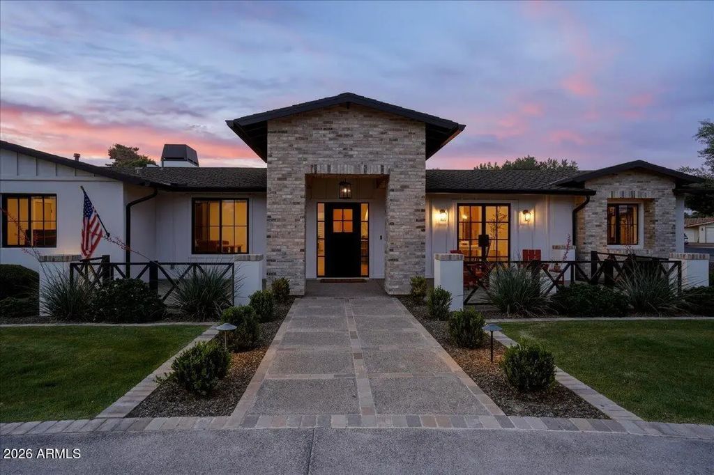 180 E Bird Lane, Litchfield Park