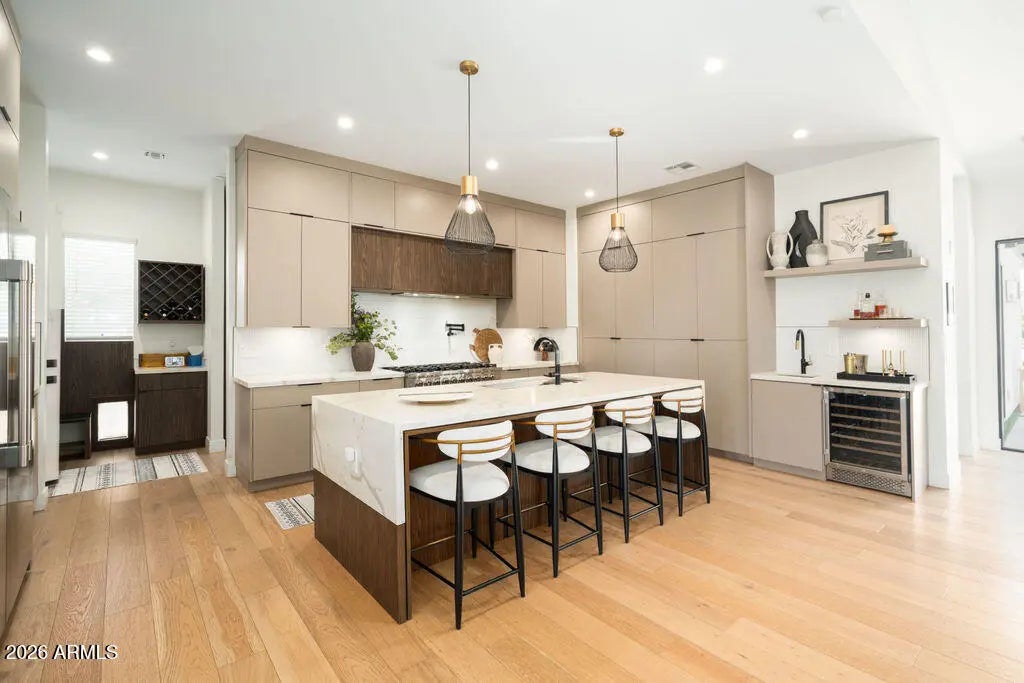 Photo of Listing #7014806