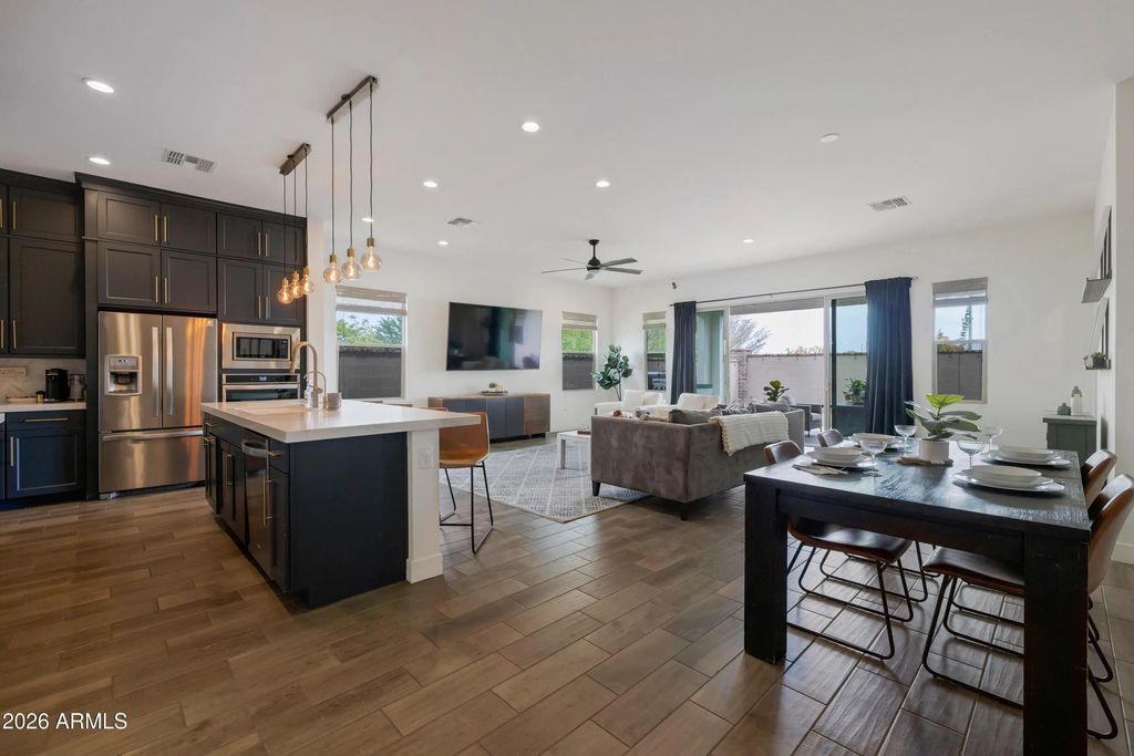 11709 N Luckenbach Street, Surprise