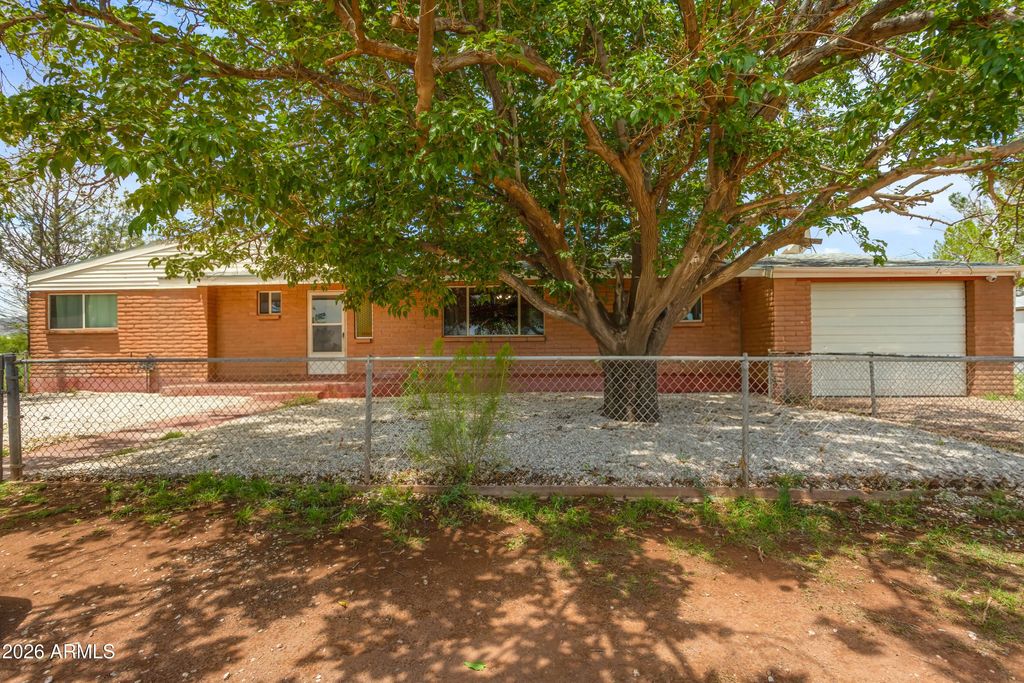 6830 N Frontier Road, McNeal