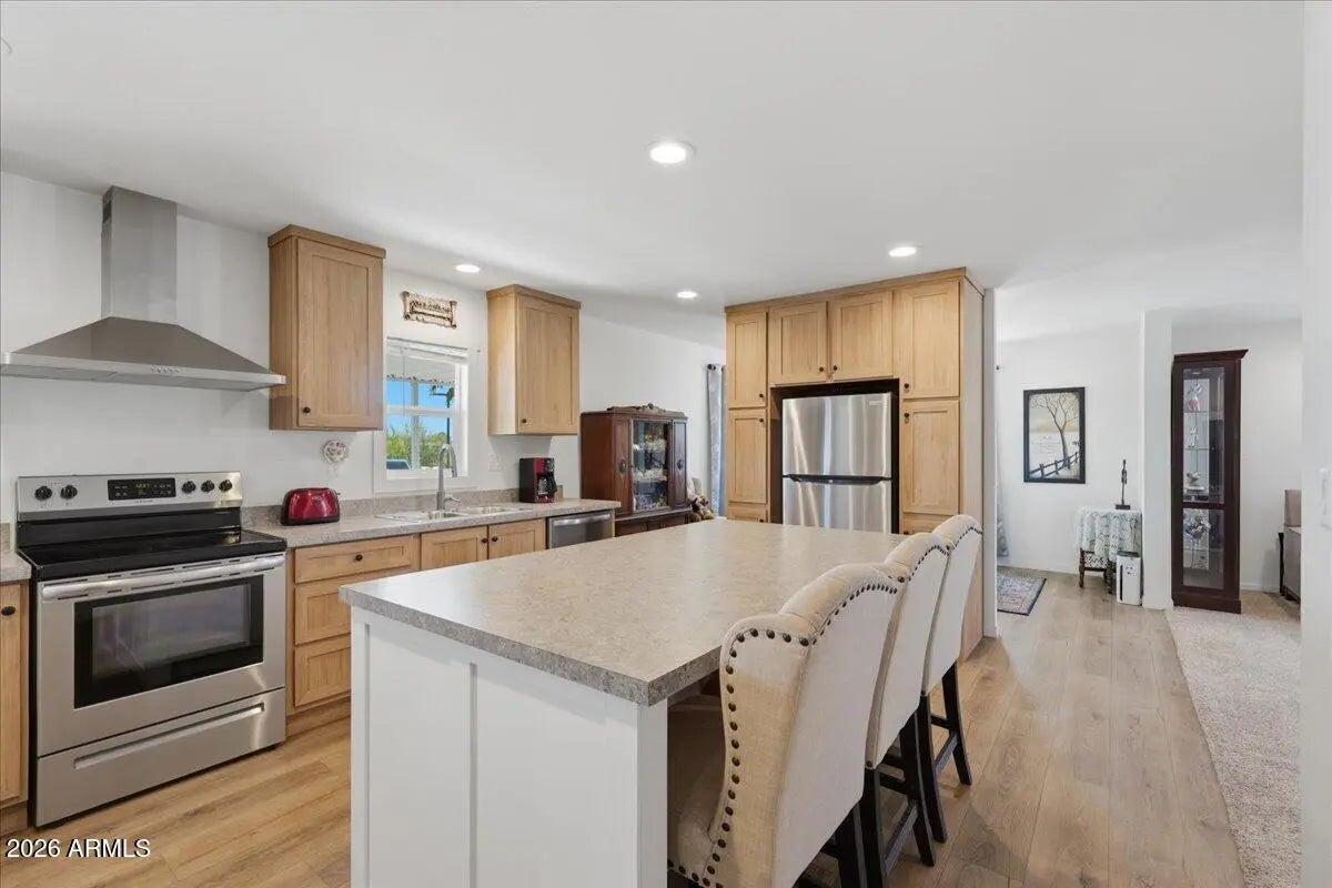 Photo of Listing #7015802