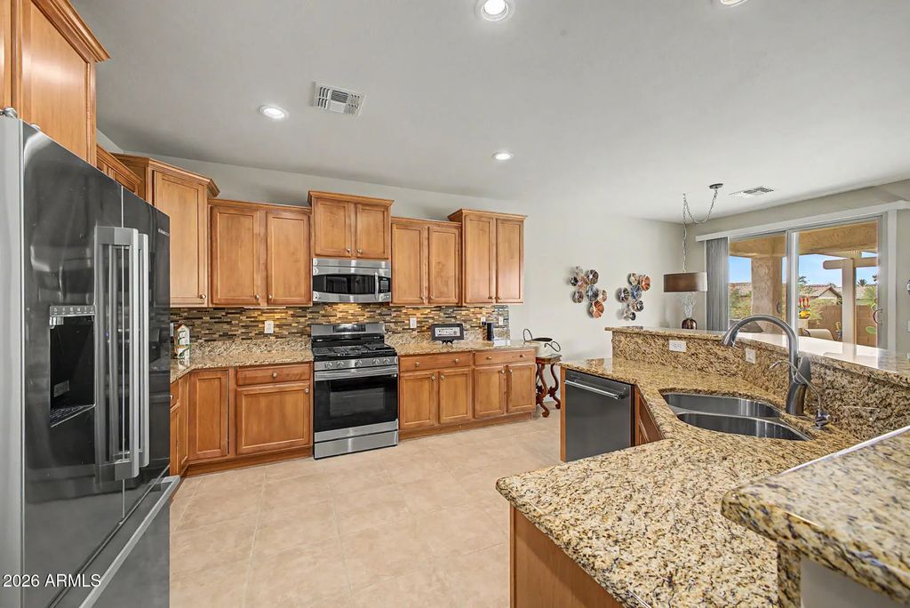 6709 W Willow Way, Florence