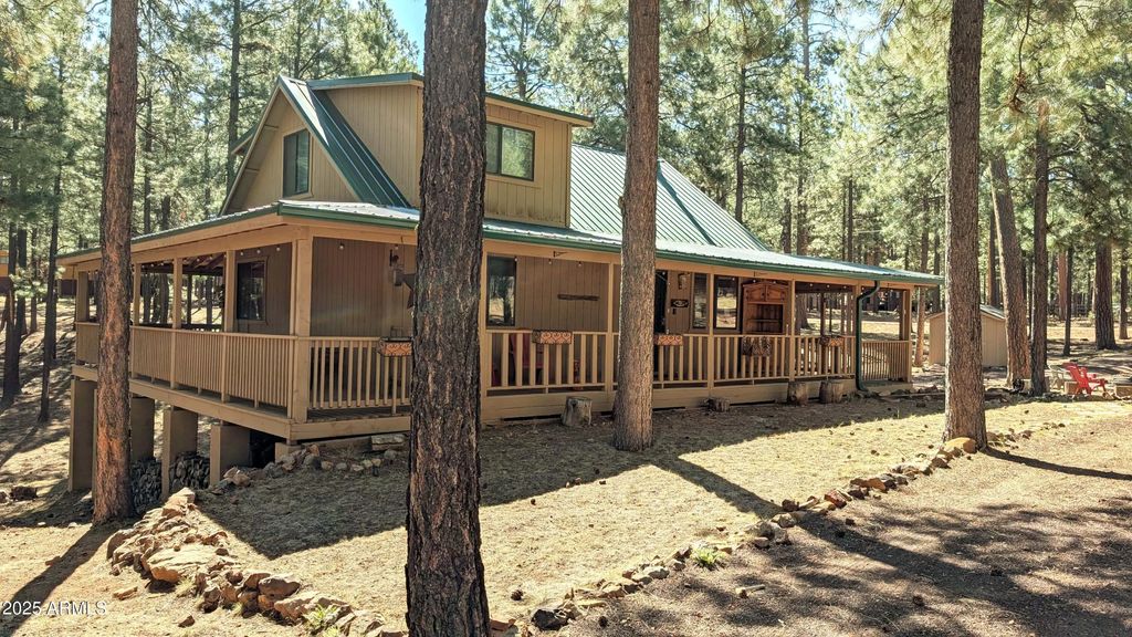 2425 Tall Trees Loop, Forest Lakes