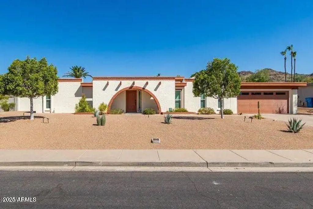 3357 E Hatcher Road, Phoenix