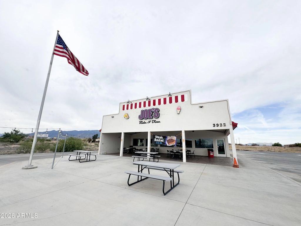 3922 S Us Hwy 191, Safford