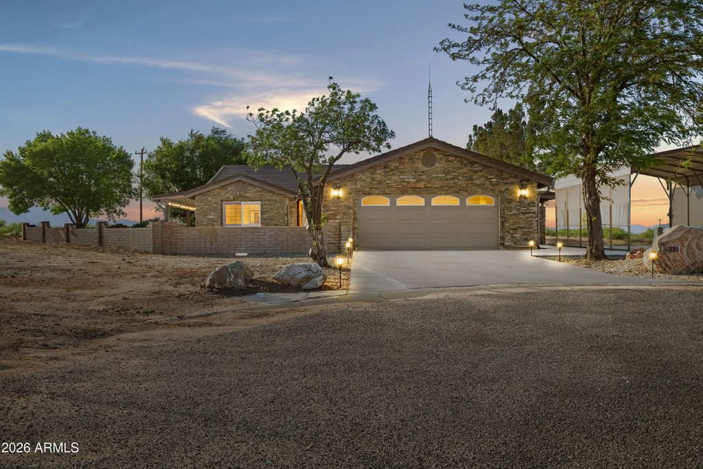 229 N Cholla Drive, Pearce