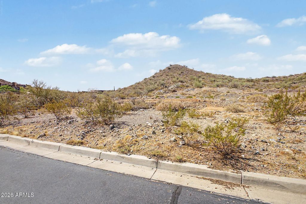 7351 W Brookhart Way (unit 9), Peoria
