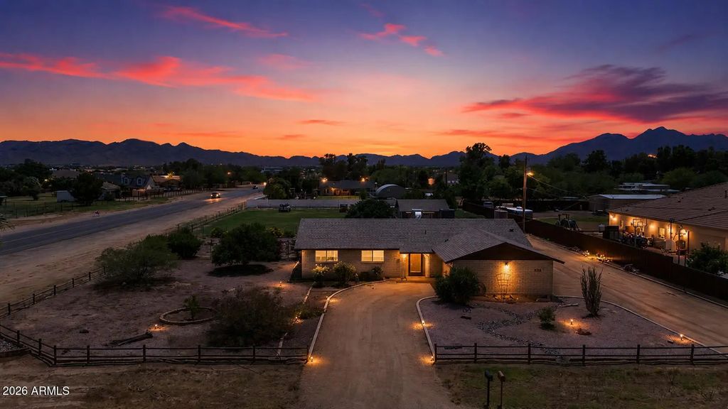 19131 E Via De Palmas, Queen Creek