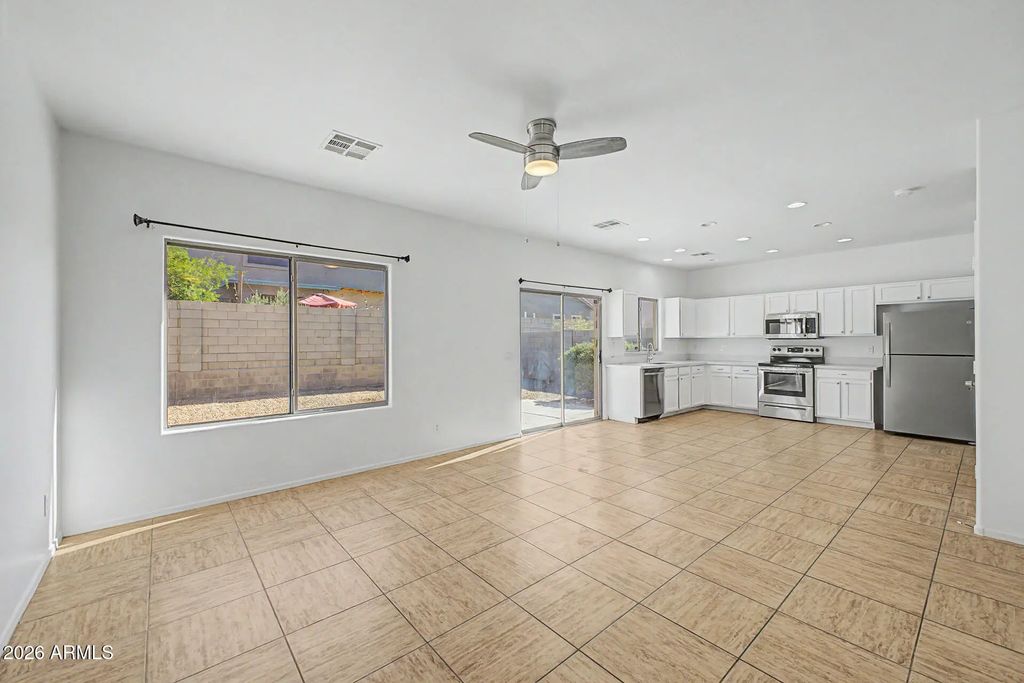 625 E Atlanta Avenue, Phoenix