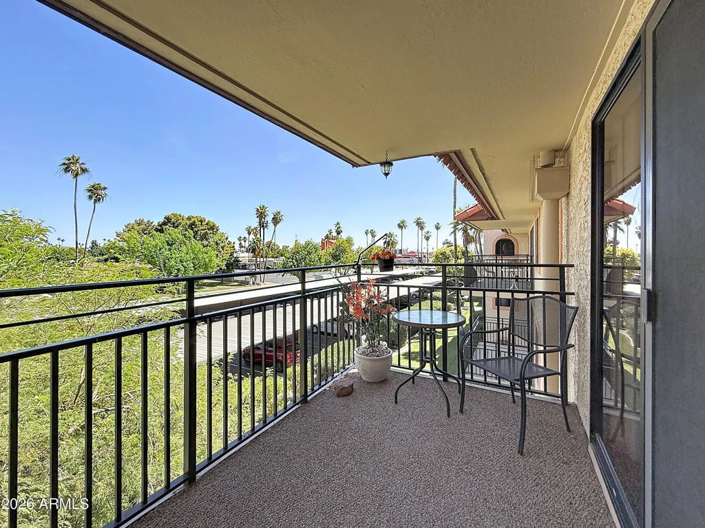 10330 W Thunderbird Boulevard (unit C318), Sun City