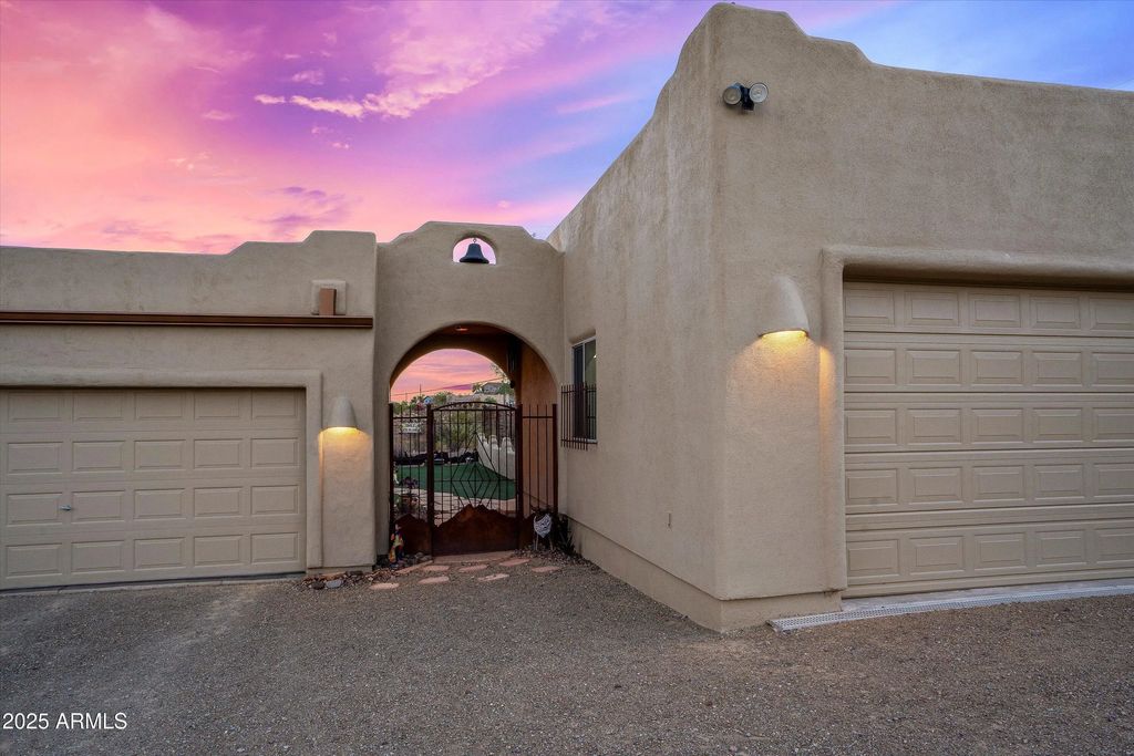 33449 N 10th Street, Phoenix