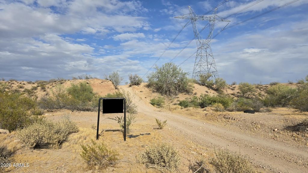 300xx W Dove Valley Road (unit -), Wittmann
