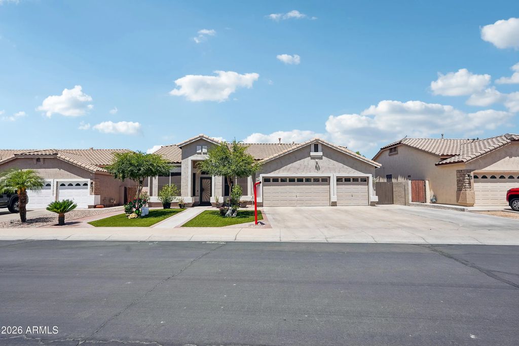 8334 W Marlette Avenue, Glendale