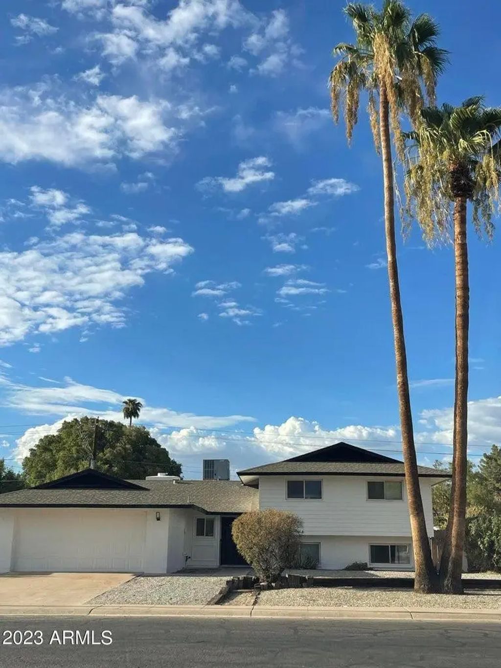 1600 E Laguna Drive, Tempe