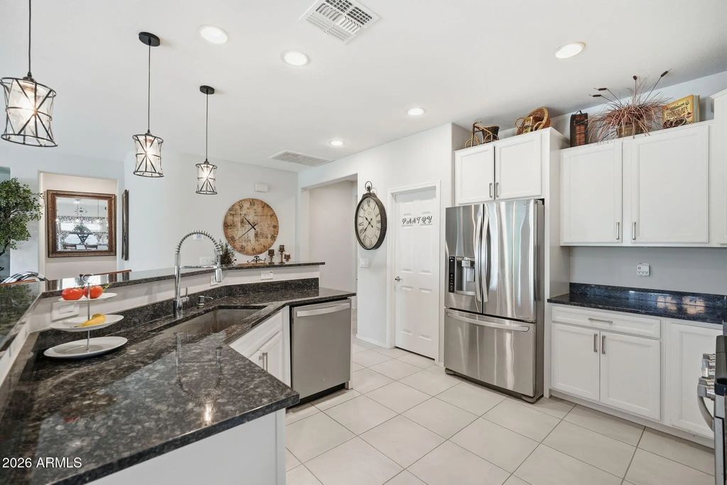 6624 W Sonoma Way, Florence