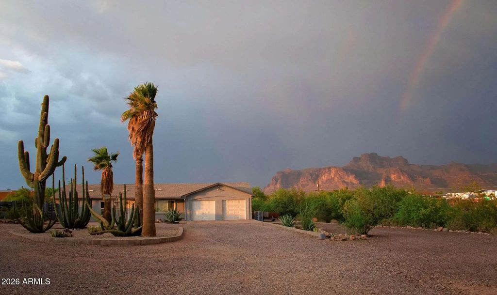 2330 E Broadway Avenue, Apache Junction