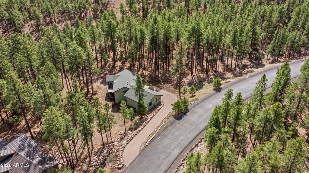 1113 Redwall Way, Williams