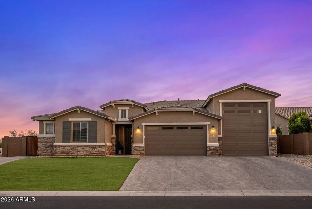 12515 W Tuckey Lane, Glendale