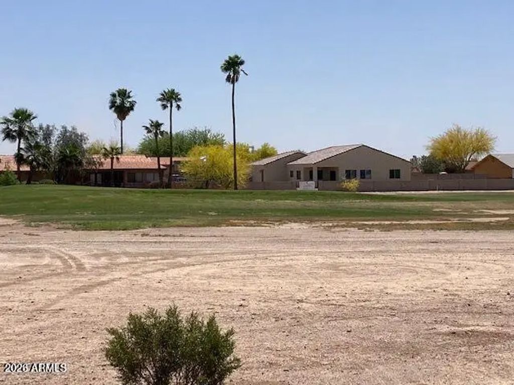 8349 W Royal Blackheath Drive (unit 2220), Arizona City
