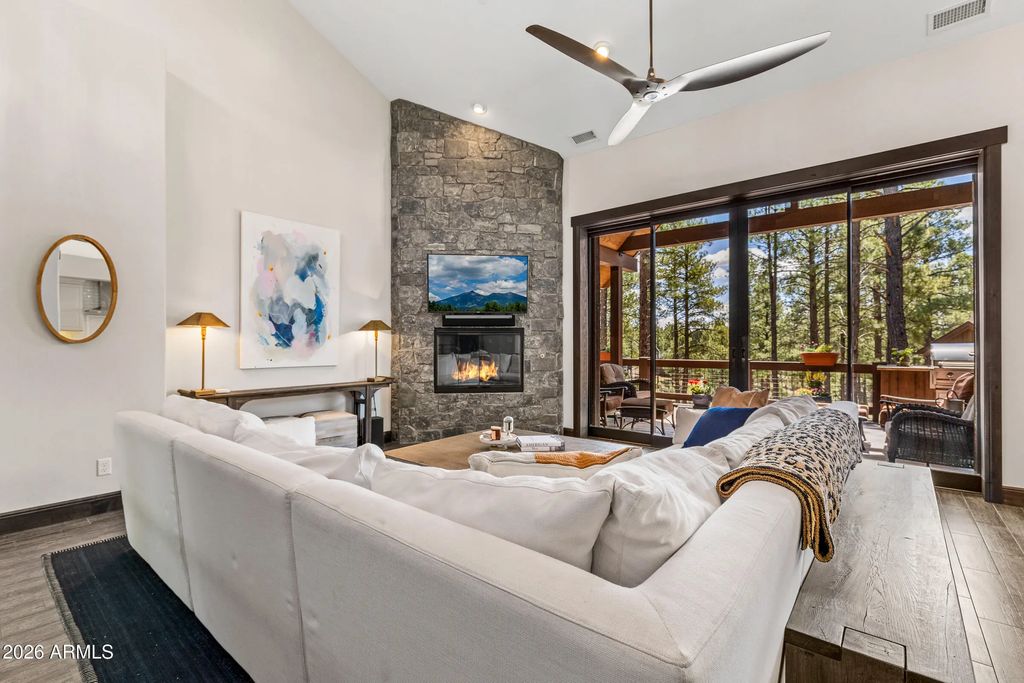 2641 S Bluebird Court, Flagstaff