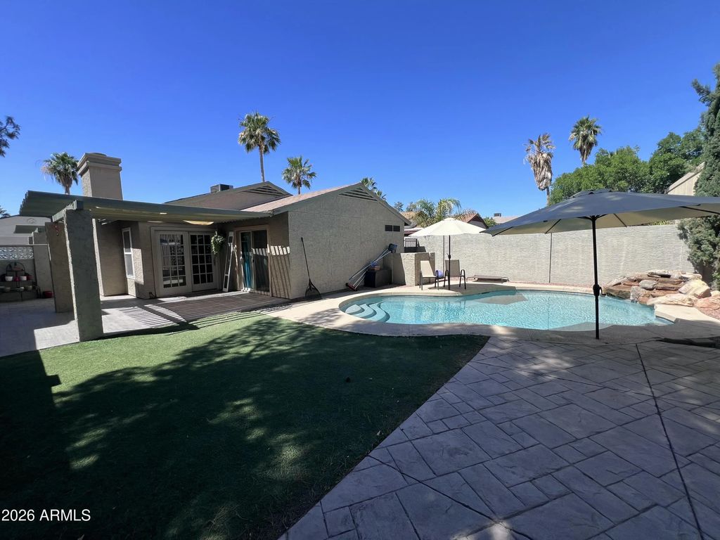 924 E Escuda Drive, Phoenix