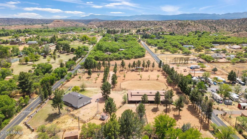 1440 S Loy Road, Cornville