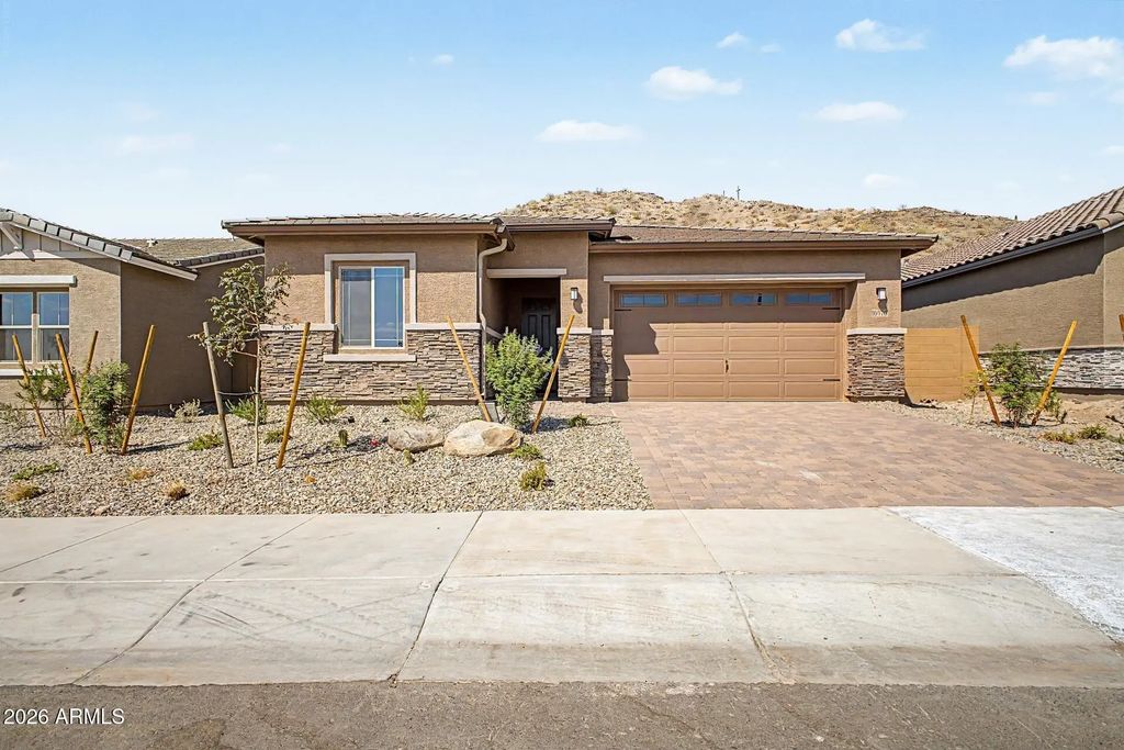 16976 W Desert Lane, Goodyear