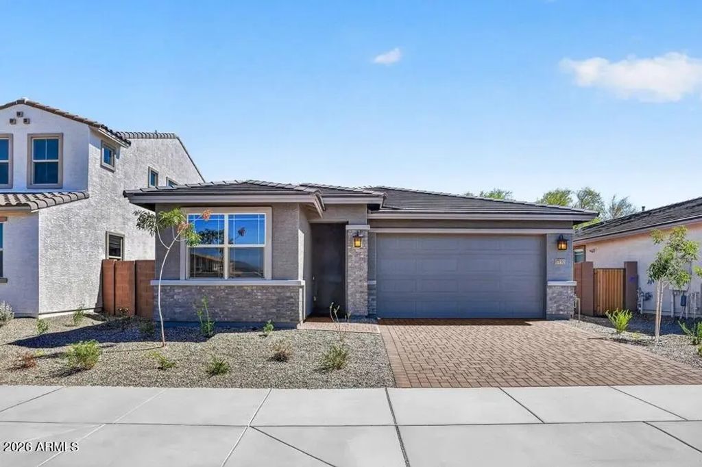 17132 W Briles Road, Surprise