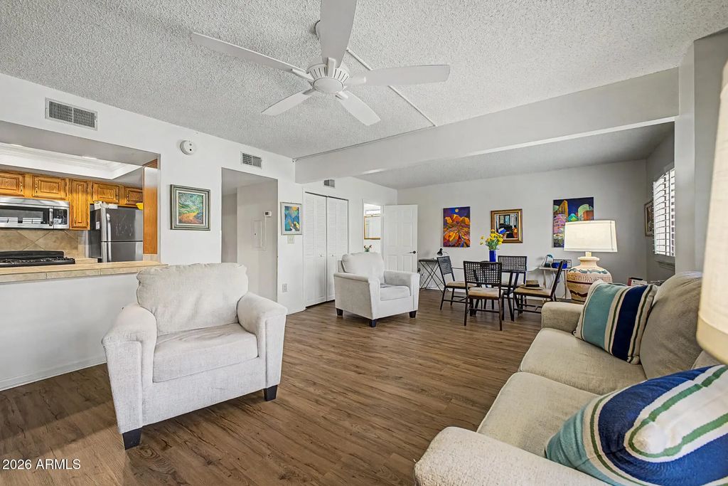 10330 W Thunderbird Boulevard (unit C108), Sun City