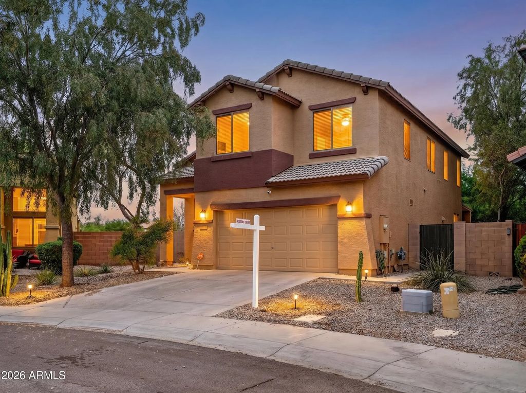3713 W Saint Anne Avenue, Phoenix
