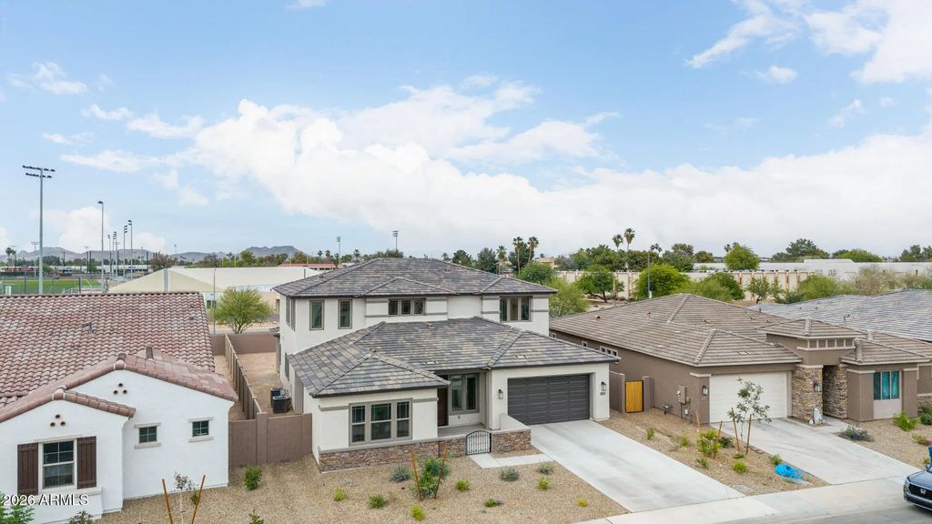 5844 W Mauna Loa Lane, Glendale