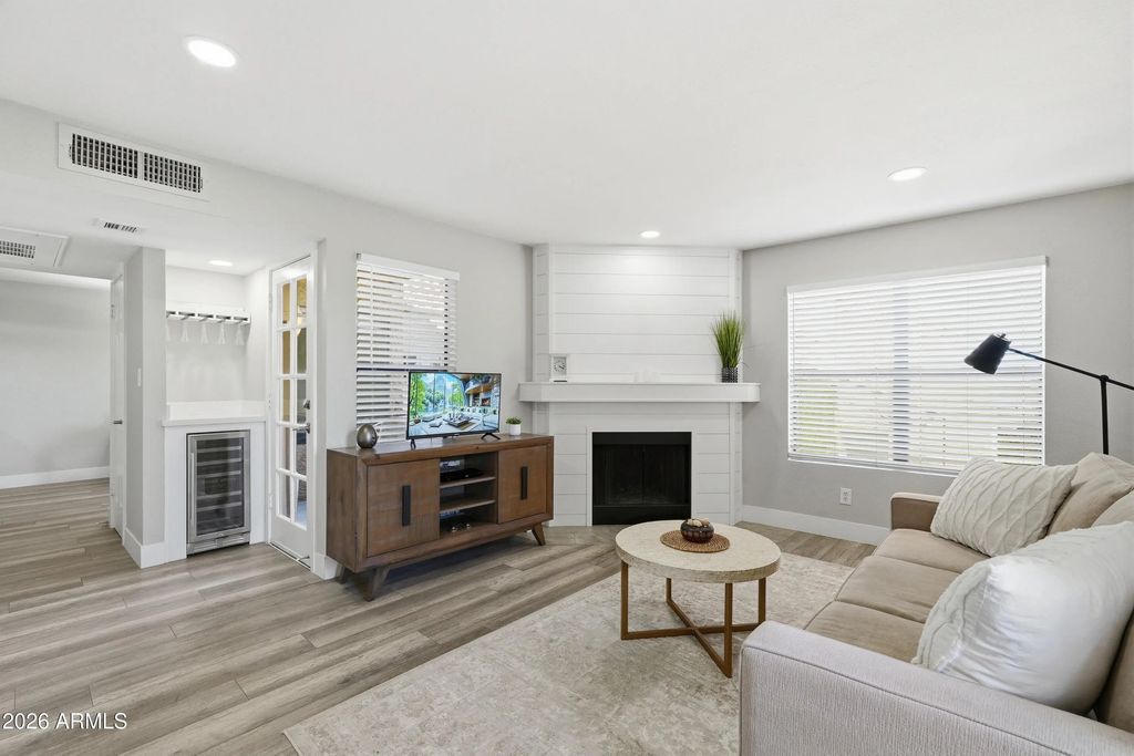 8787 E Mountain View Road (unit 2059), Scottsdale
