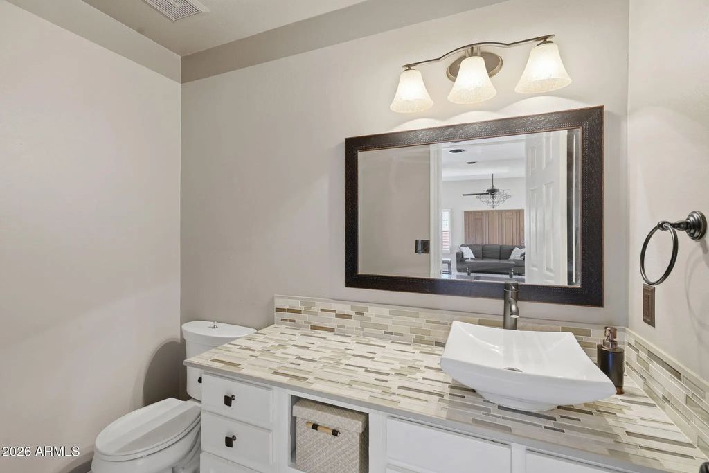 5334 W Onyx Avenue, Glendale