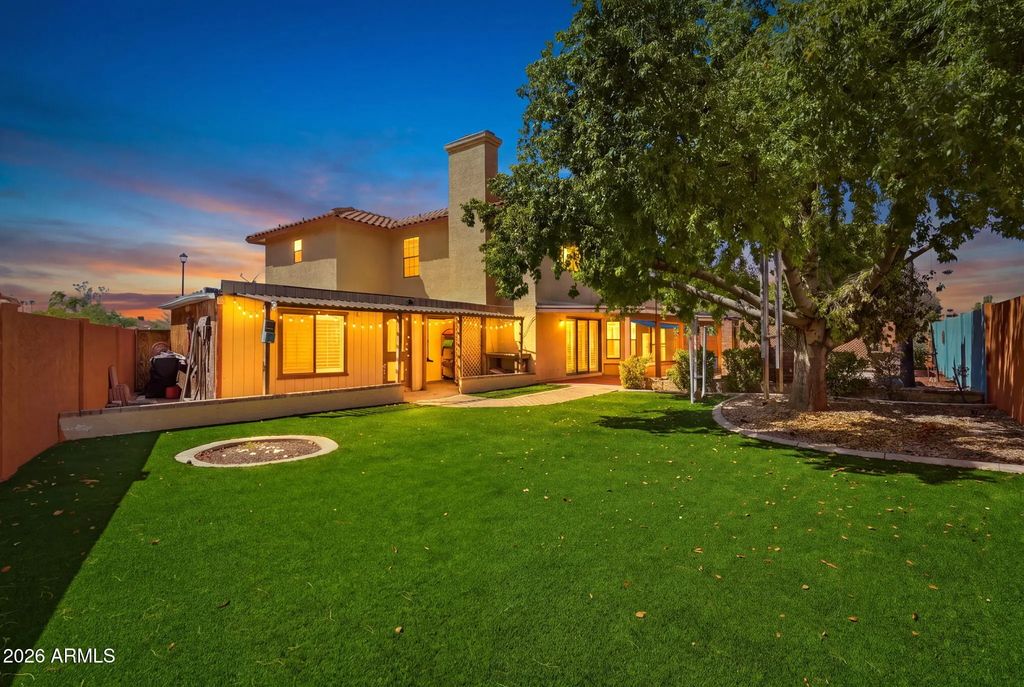 5334 W Onyx Avenue, Glendale