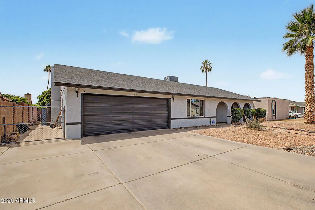 4431 W Garden Drive, Glendale