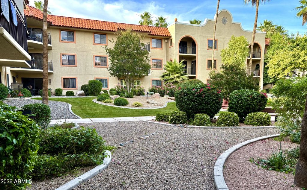 10330 W Thunderbird Boulevard (unit A132), Sun City