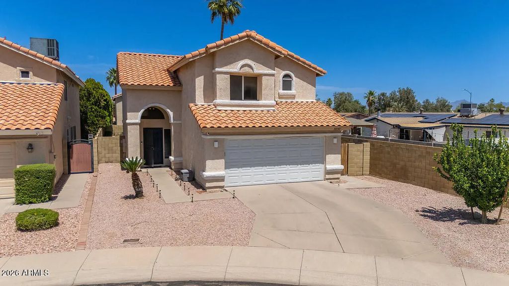 3230 E Altadena Avenue, Phoenix