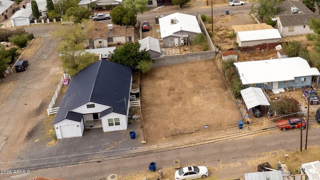 596 W Ray Street (unit -), Superior